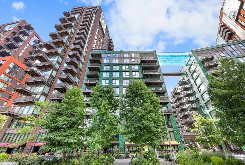 Legacy Building, Embassy Gardens, Nine Elms, London, with the Sky Pool spanning between its towers